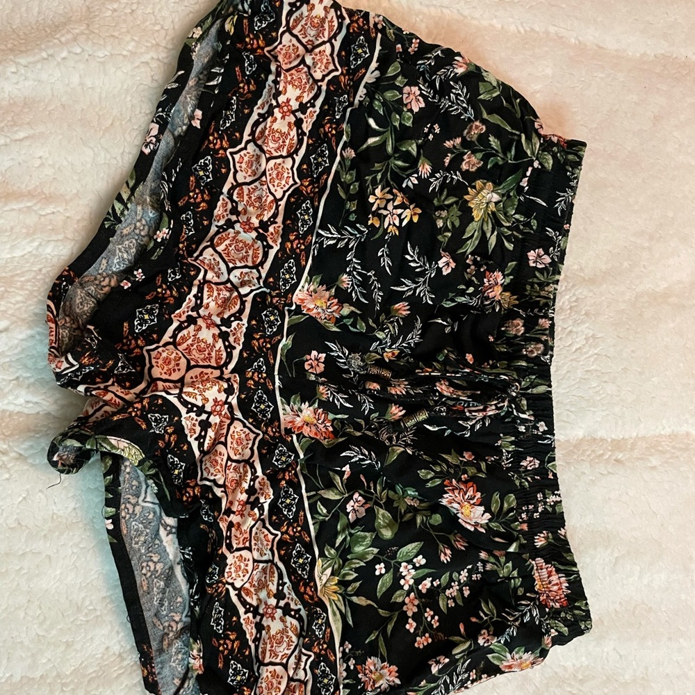 flower pattern shorts